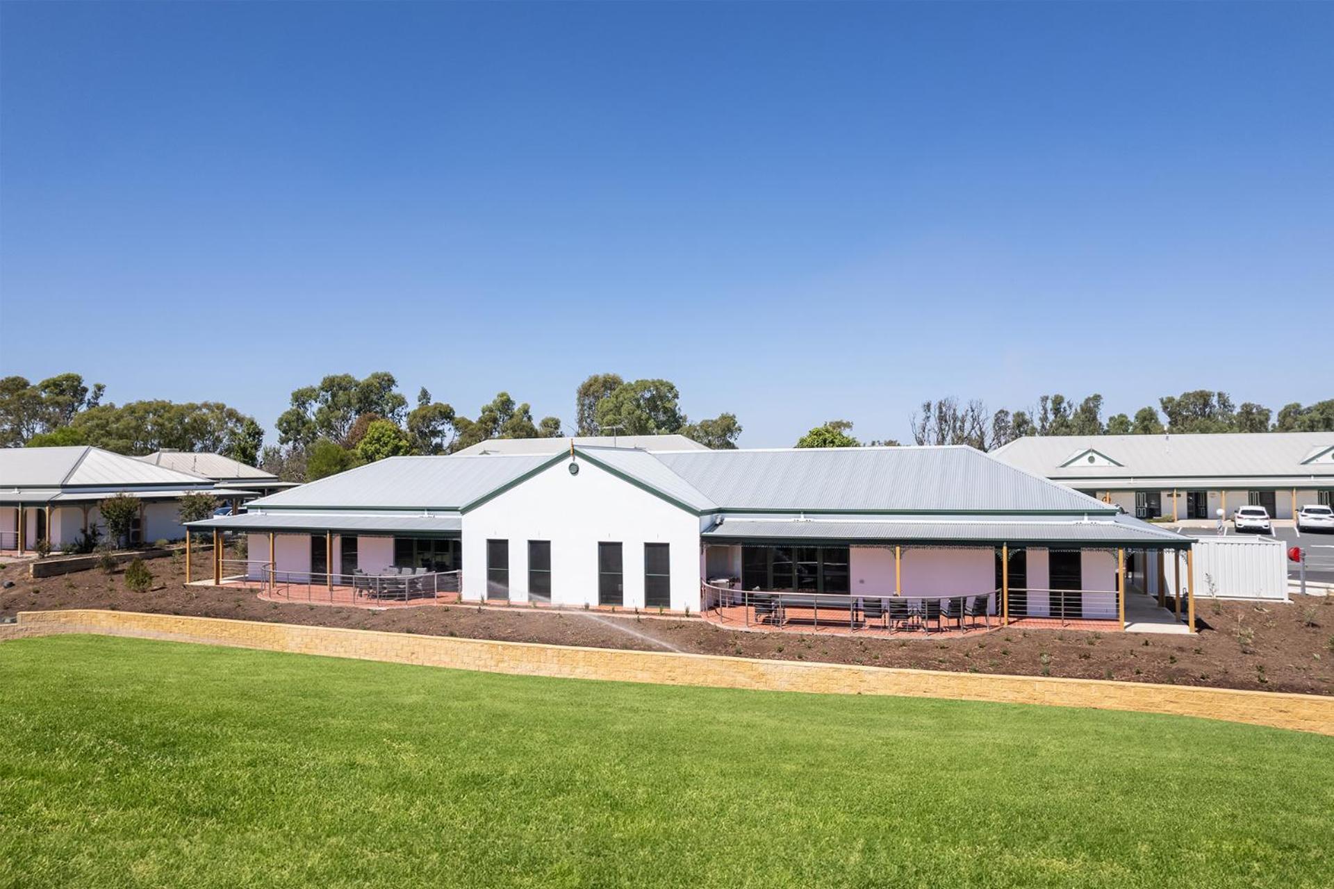 Hotel Yarrawonga Mulwala Golf Club Exterior foto The new hospital at Wagga Wagga